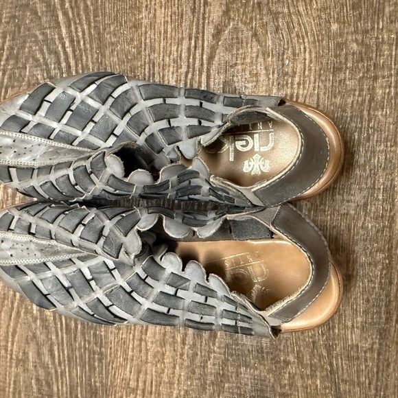 Rieker size 37 (6.5-7) Gray Mules Stylish slingback Clogs style leather EUC - Picture 5 of 16